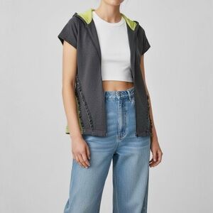 Short Sleeve Ruffle Hoodie Jacket Sz S Gray Lime Green Poof Excellence Mesh